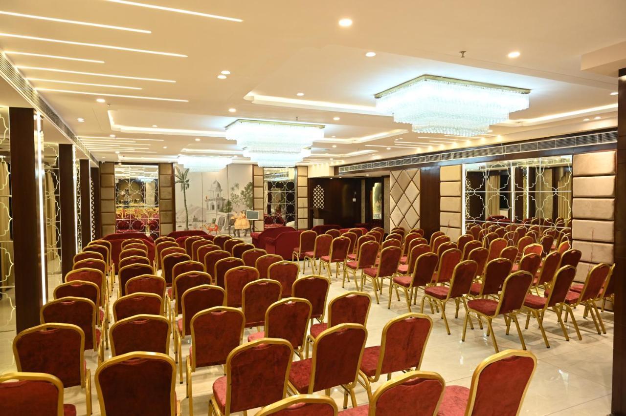Hotel Blue Sapphire โกตา ภายนอก รูปภาพ