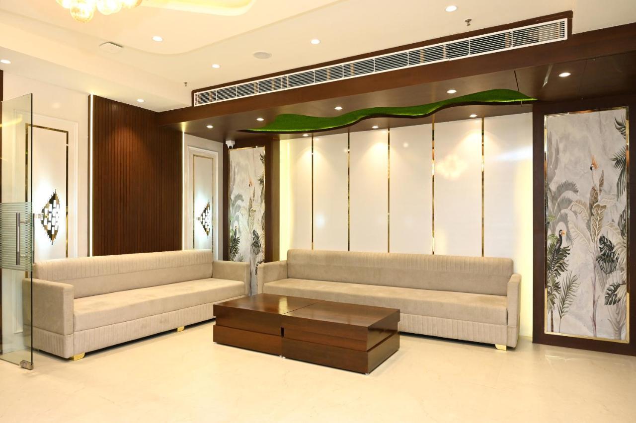 Hotel Blue Sapphire โกตา ภายนอก รูปภาพ
