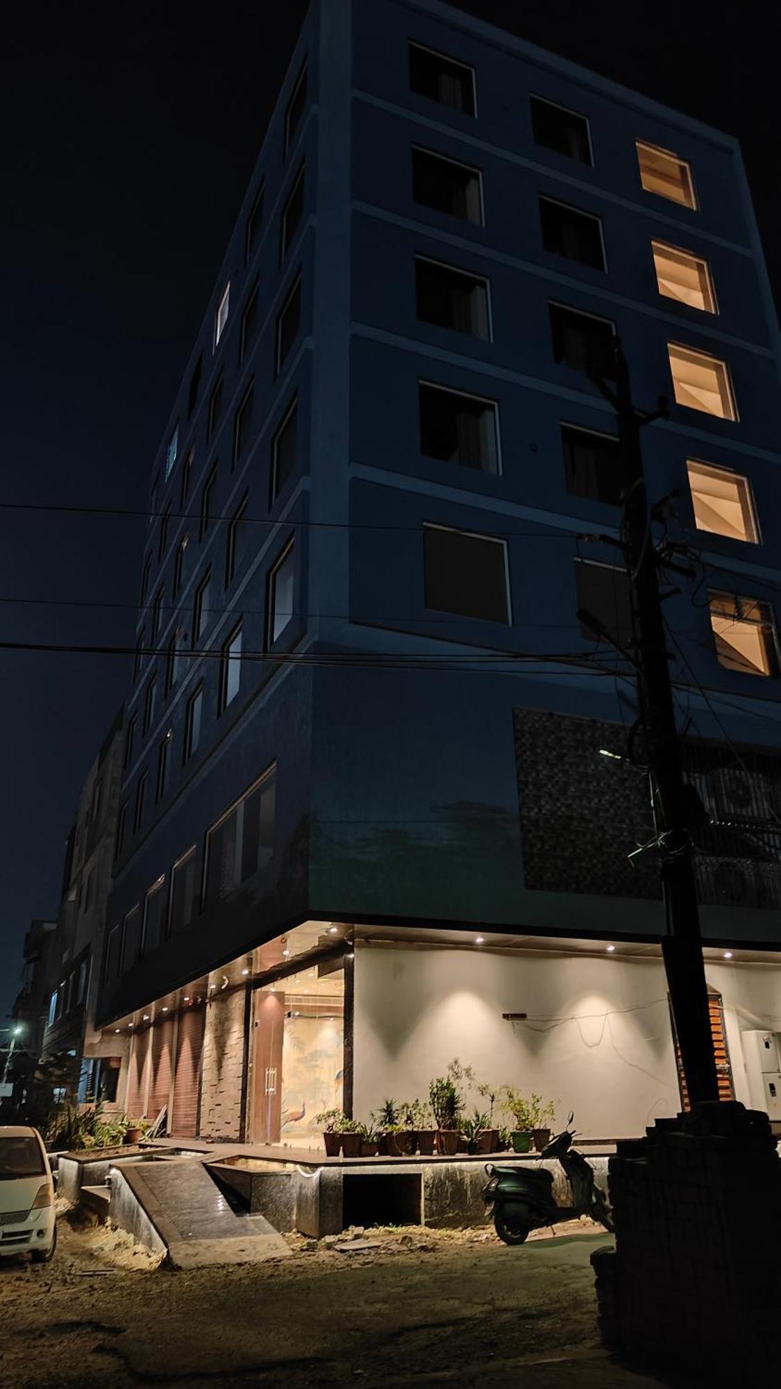 Hotel Blue Sapphire โกตา ภายนอก รูปภาพ
